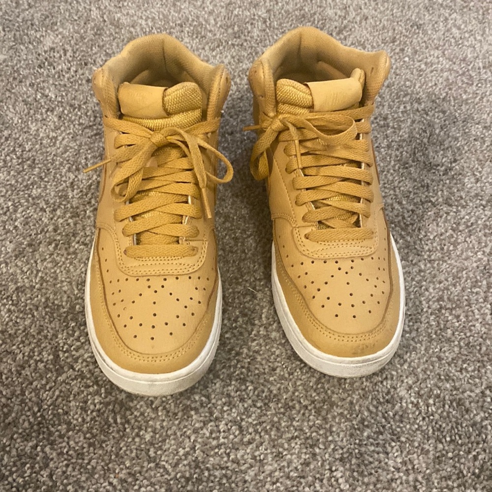 Women’s Nikes